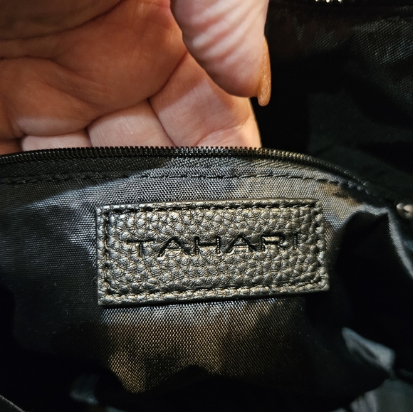 NWT Tahari Oxford Hobo Vegan Leather Shoulder Bag With Tassel And Dust Bag NEW!! - Picture 14 of 15